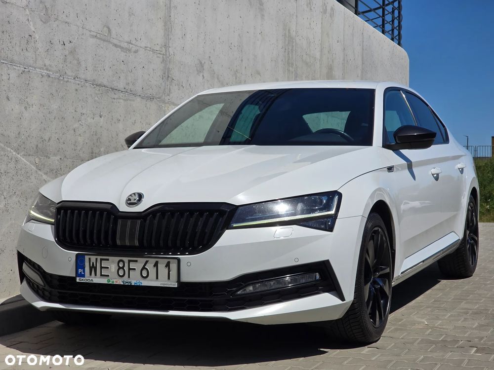 Skoda Superb 2.0 TDI SCR Sportline DSG - 2