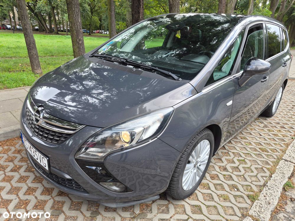 Opel Zafira - 1
