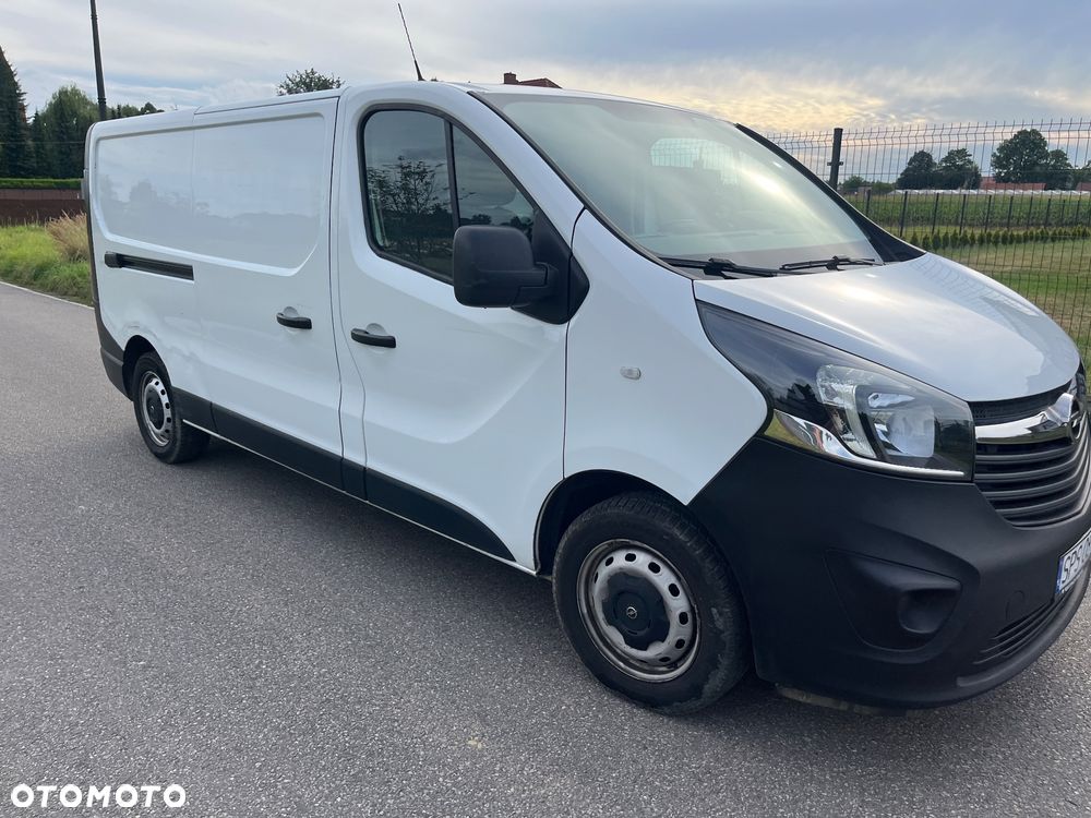 Opel Vivaro - 8