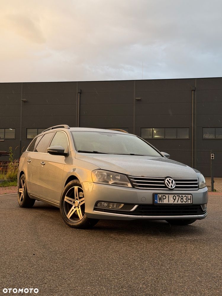 Volkswagen Passat 2.0 TDI DPF BlueMotion Technology Comfortline - 3
