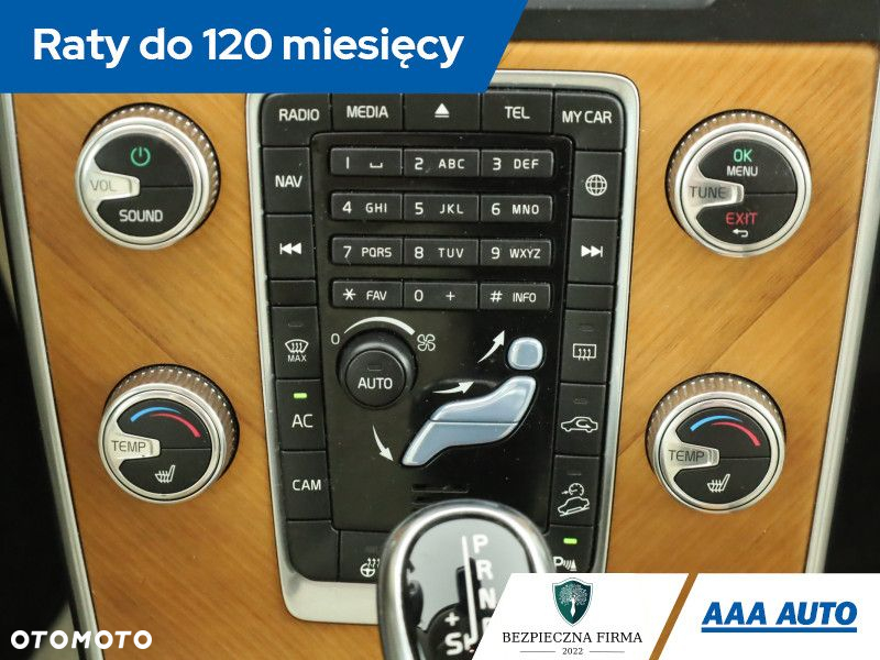 Volvo V60 Cross Country - 15