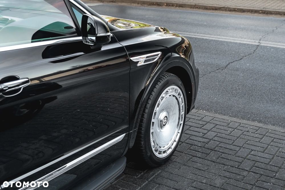 Bentley Bentayga EWB Azure - 6