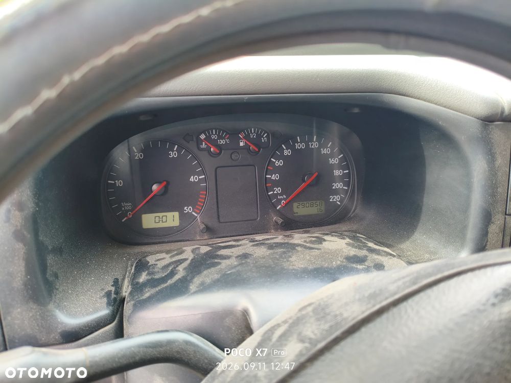 Volkswagen Transporter Mixt - 11