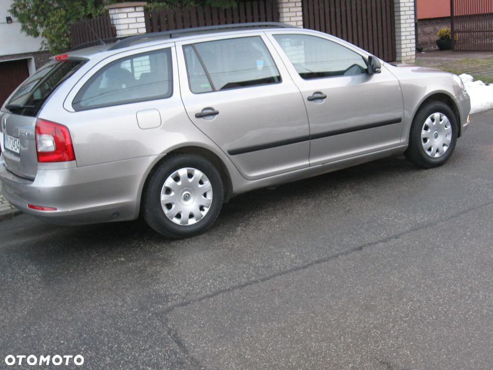 Skoda Octavia 1.6 Active - 5