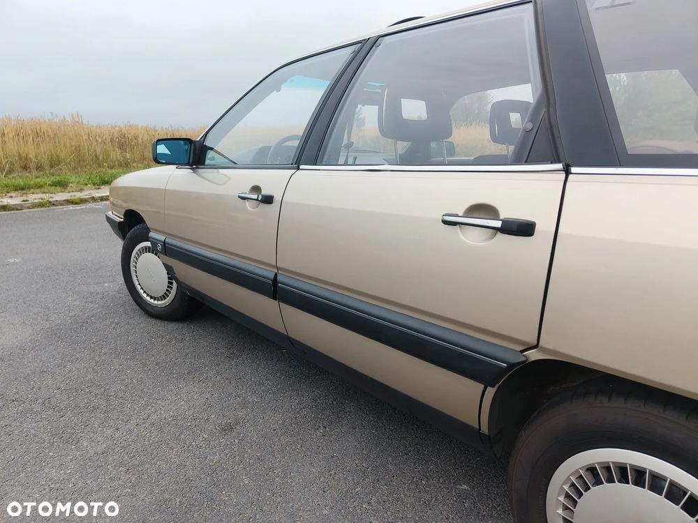 Audi 100 Avant 2.0 - 28