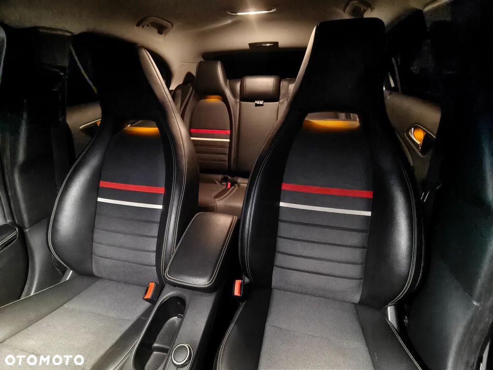 Mercedes-Benz Klasa A 200 d 7G-DCT AMG Line - 15