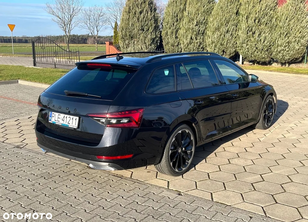 Skoda Superb 2.0 TDI SCR Sportline DSG - 8