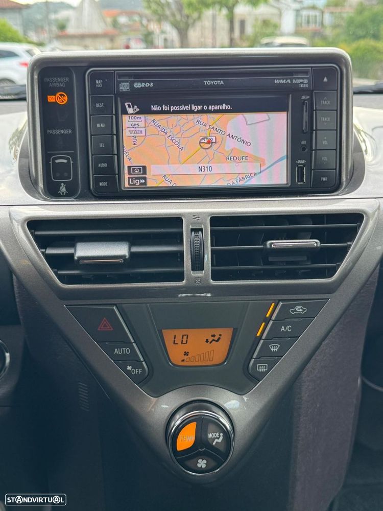 Toyota iQ 1.0 VVT-i 2 NAVI+Bluetooth - 10