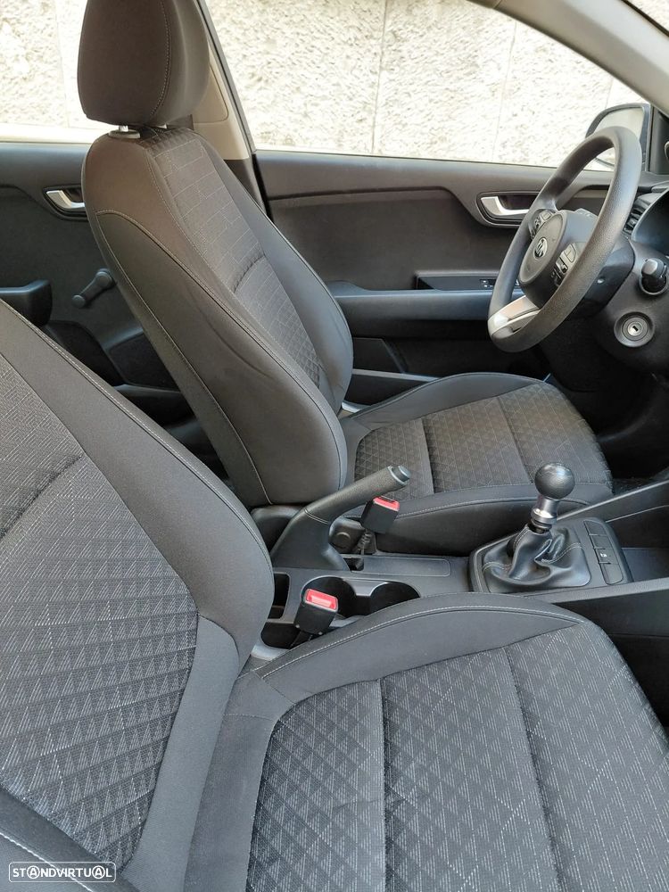 Kia Rio 1.2 CVVT LX - 10