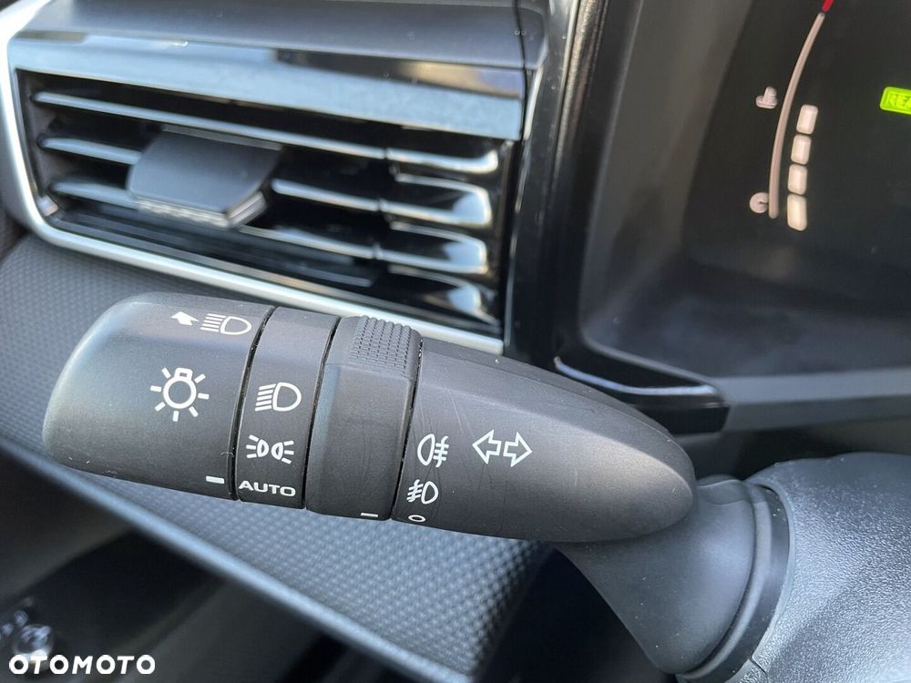 Toyota Camry - 29