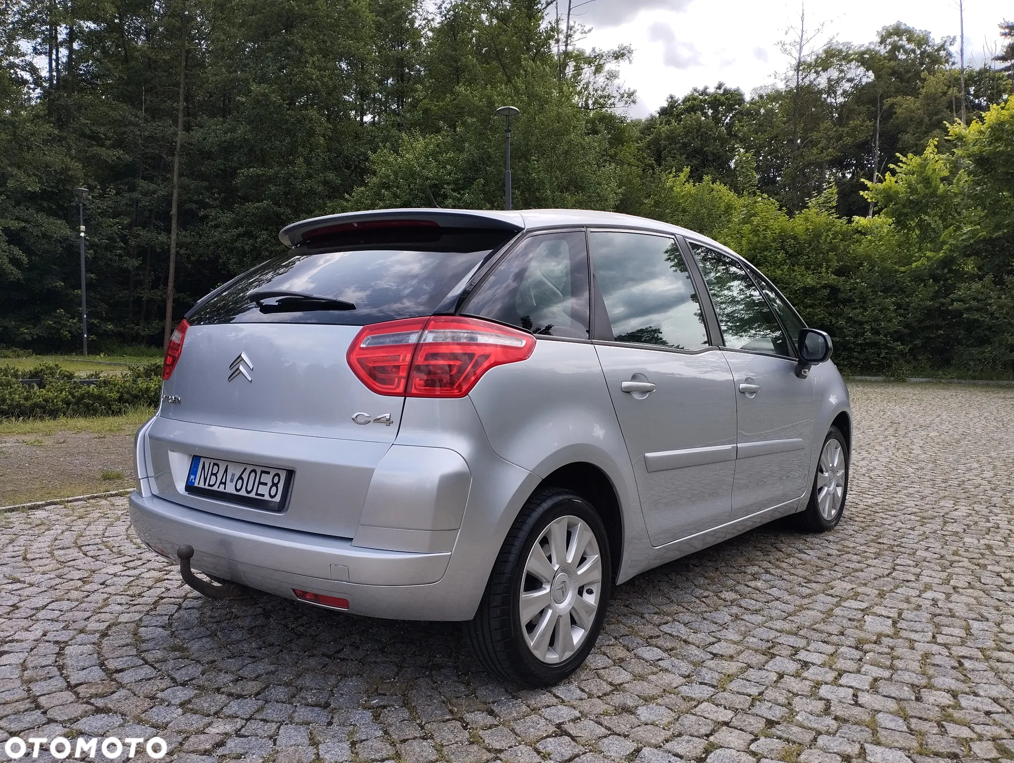 Citroën C4 Picasso 1.6 HDi FAP Exclusive - 4