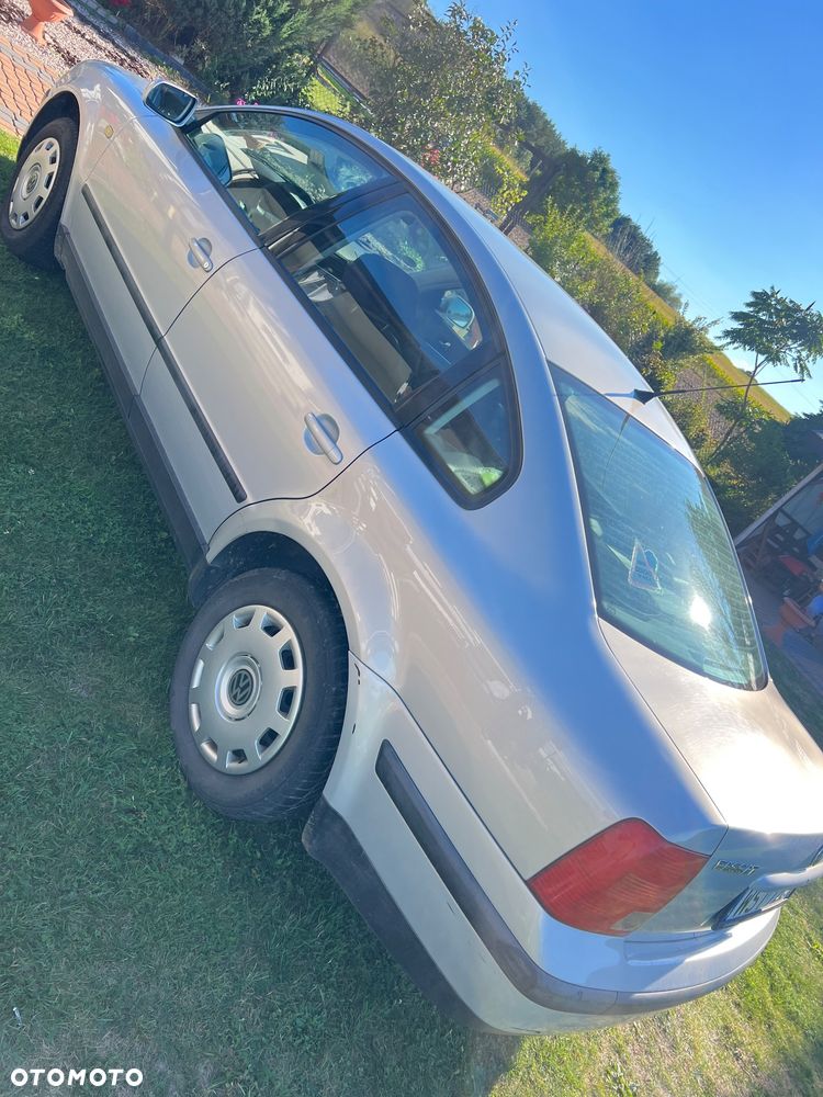 Volkswagen Passat - 5