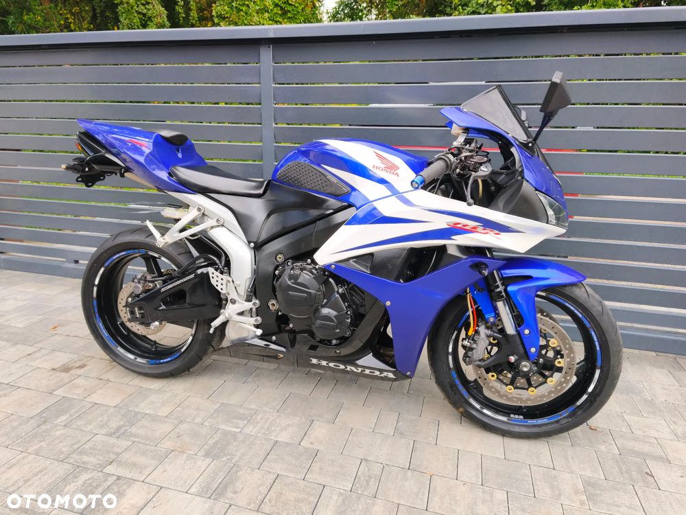 Honda CBR - 13