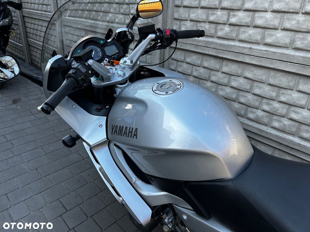 Yamaha FJR - 22