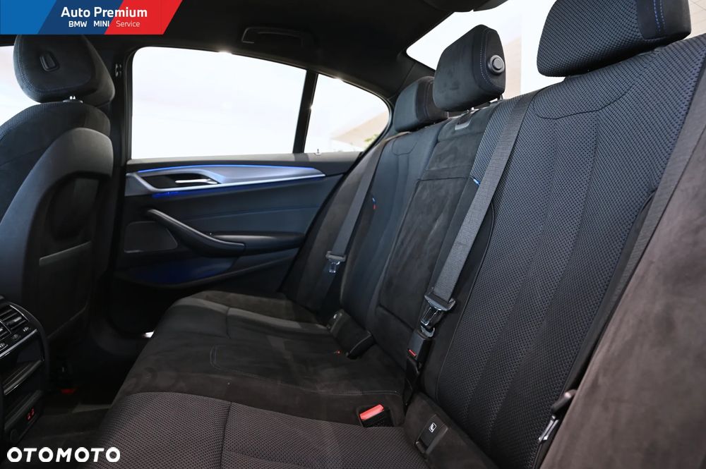 BMW Seria 5 540i xDrive - 12