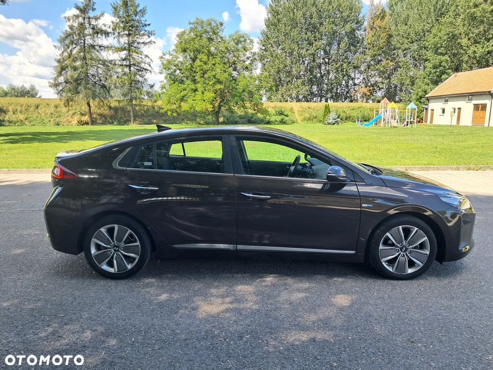 Hyundai IONIQ Hybrid Premium - 14