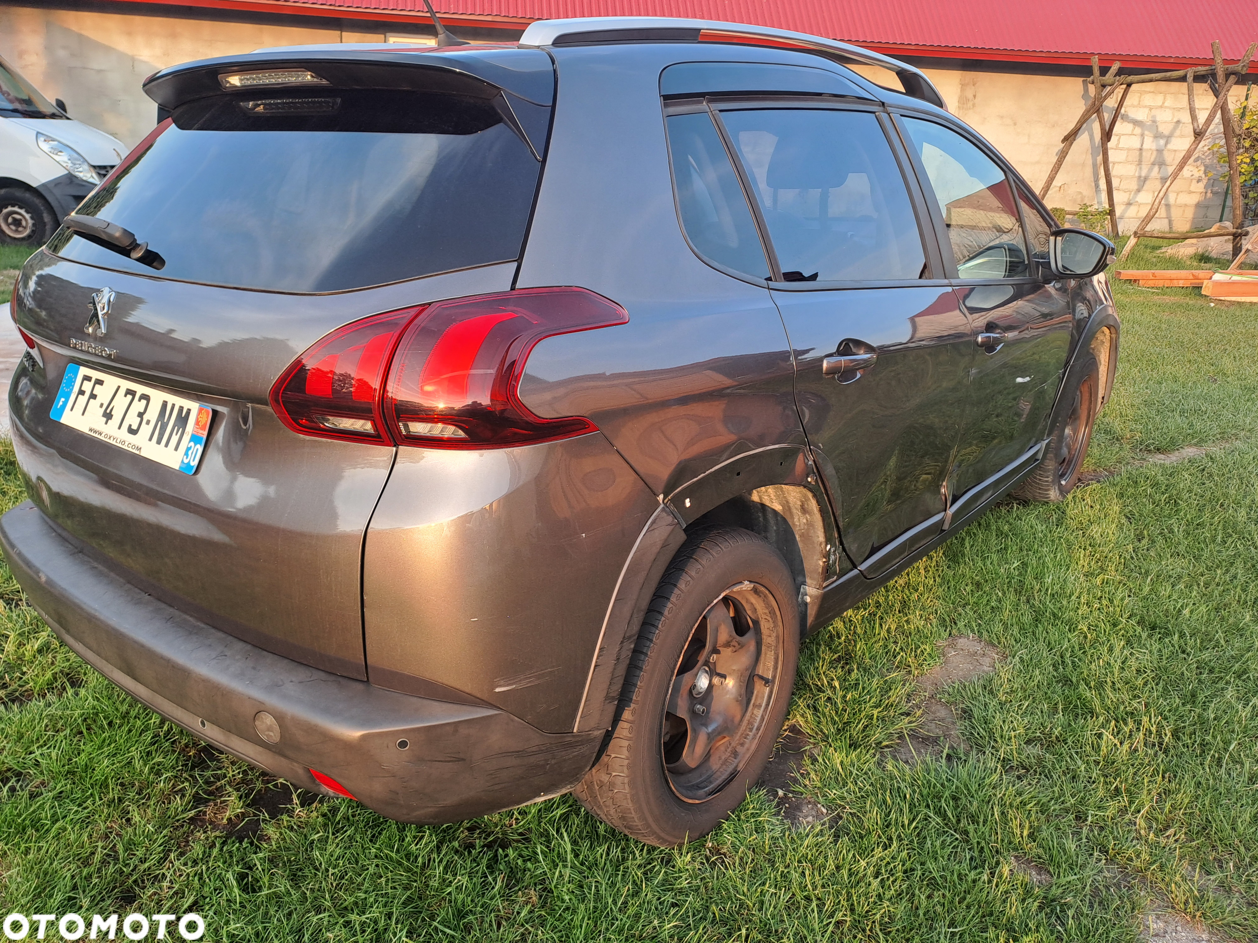 Peugeot 2008 PureTech 100 Style S&S BVM6 - 4