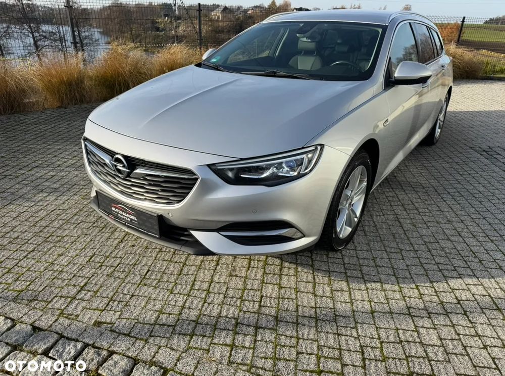 Opel Insignia - 2
