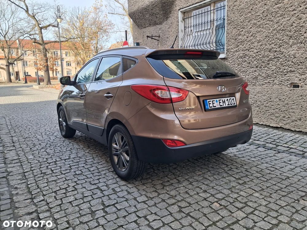 Hyundai ix35 1.6 2WD Fifa World Cup Edition - 4