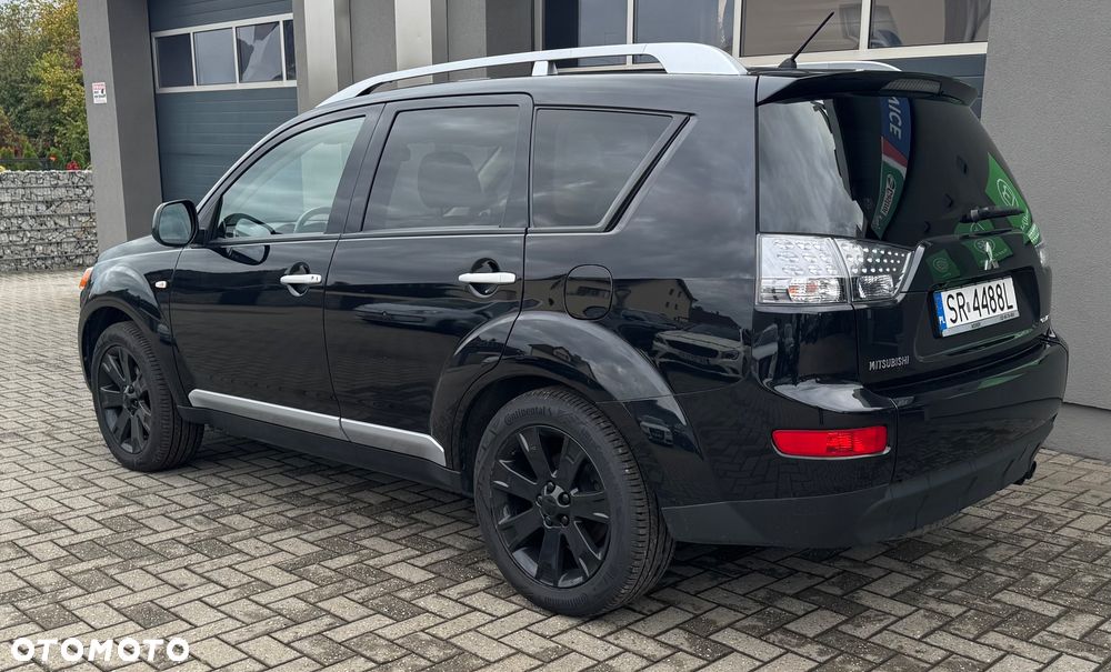 Mitsubishi Outlander - 6