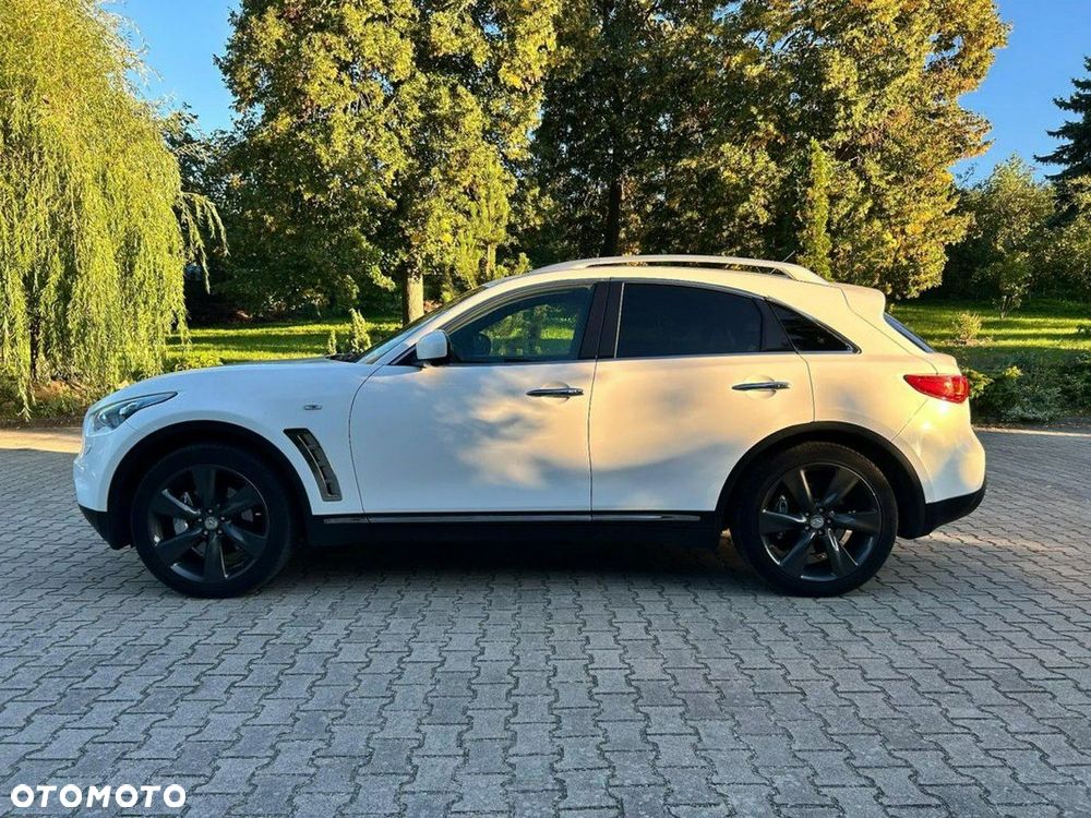 Infiniti FX - 7