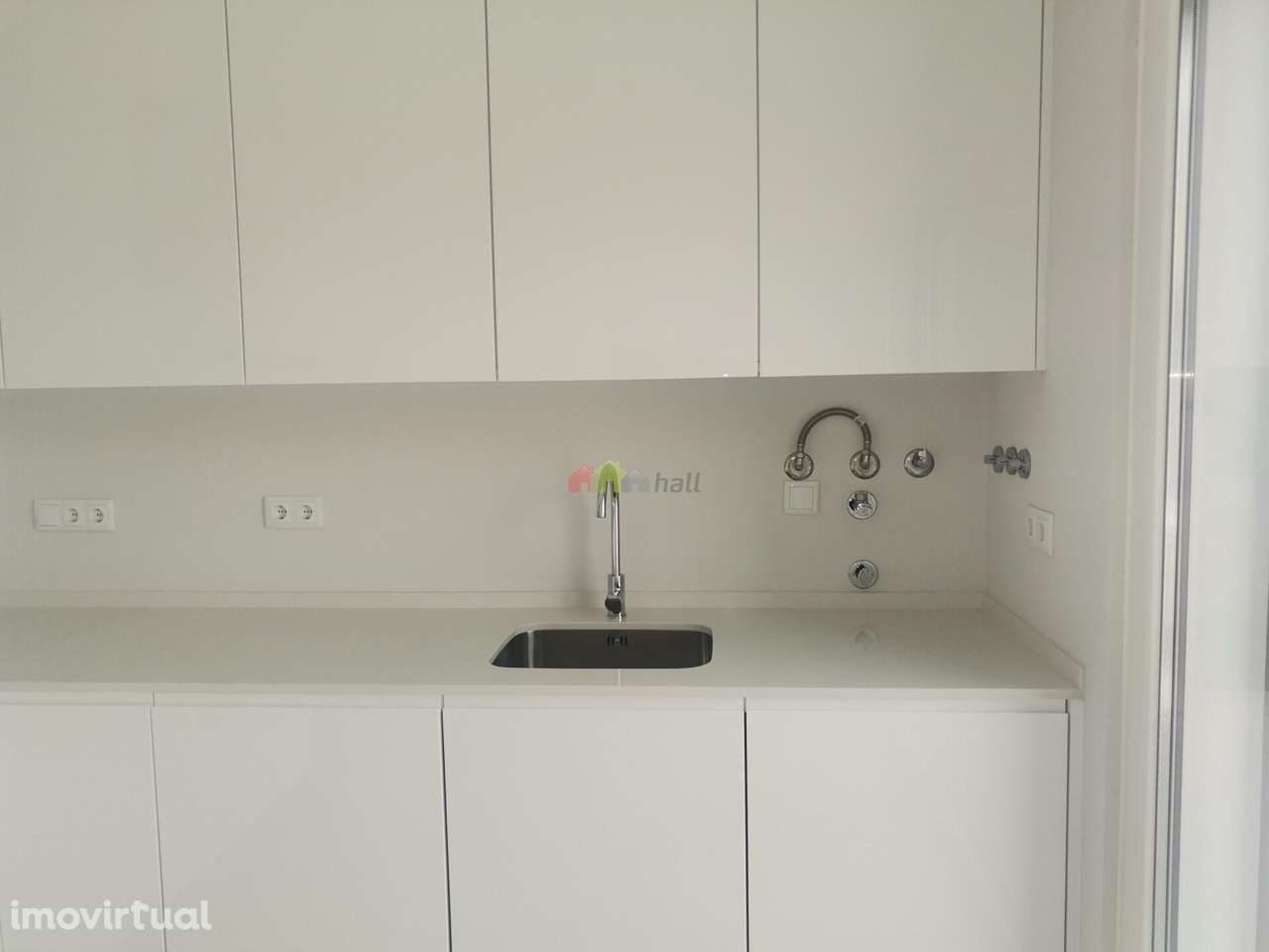 Moradia Geminada T3 em Fernão Ferro - Grande imagem: 3/43