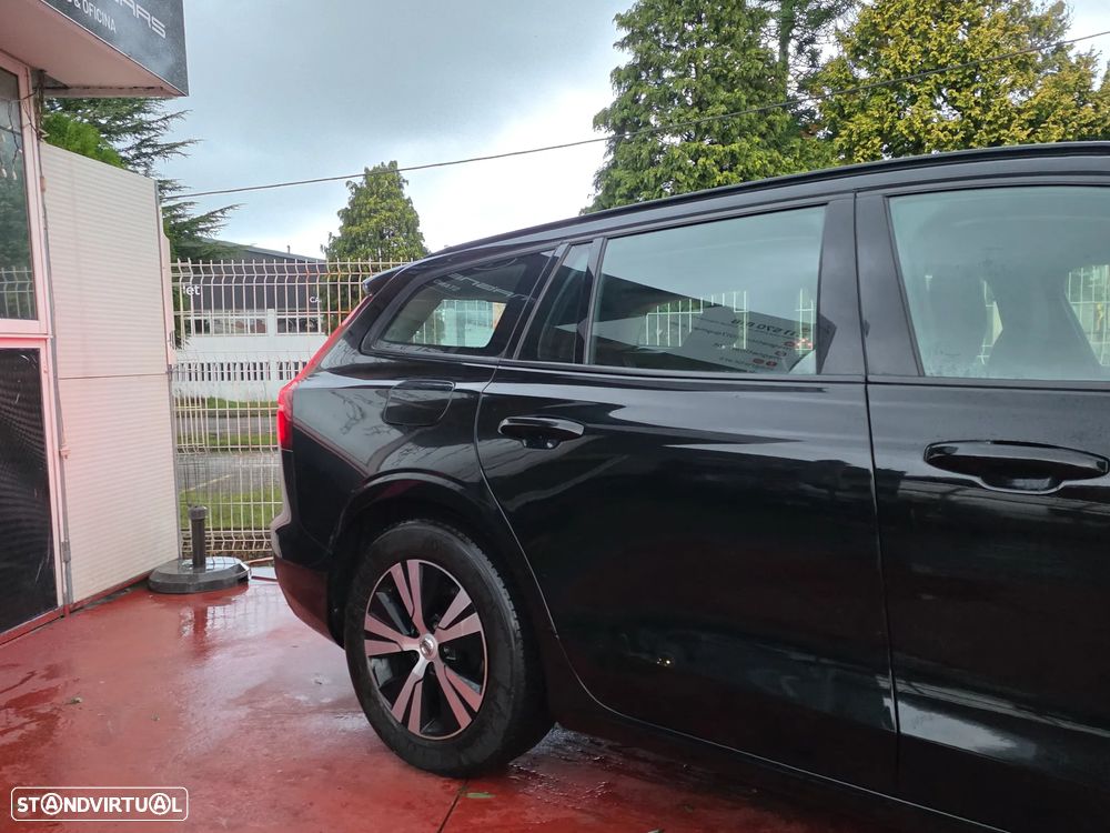 Volvo V60 2.0 D3 Momentum Geartronic - 7