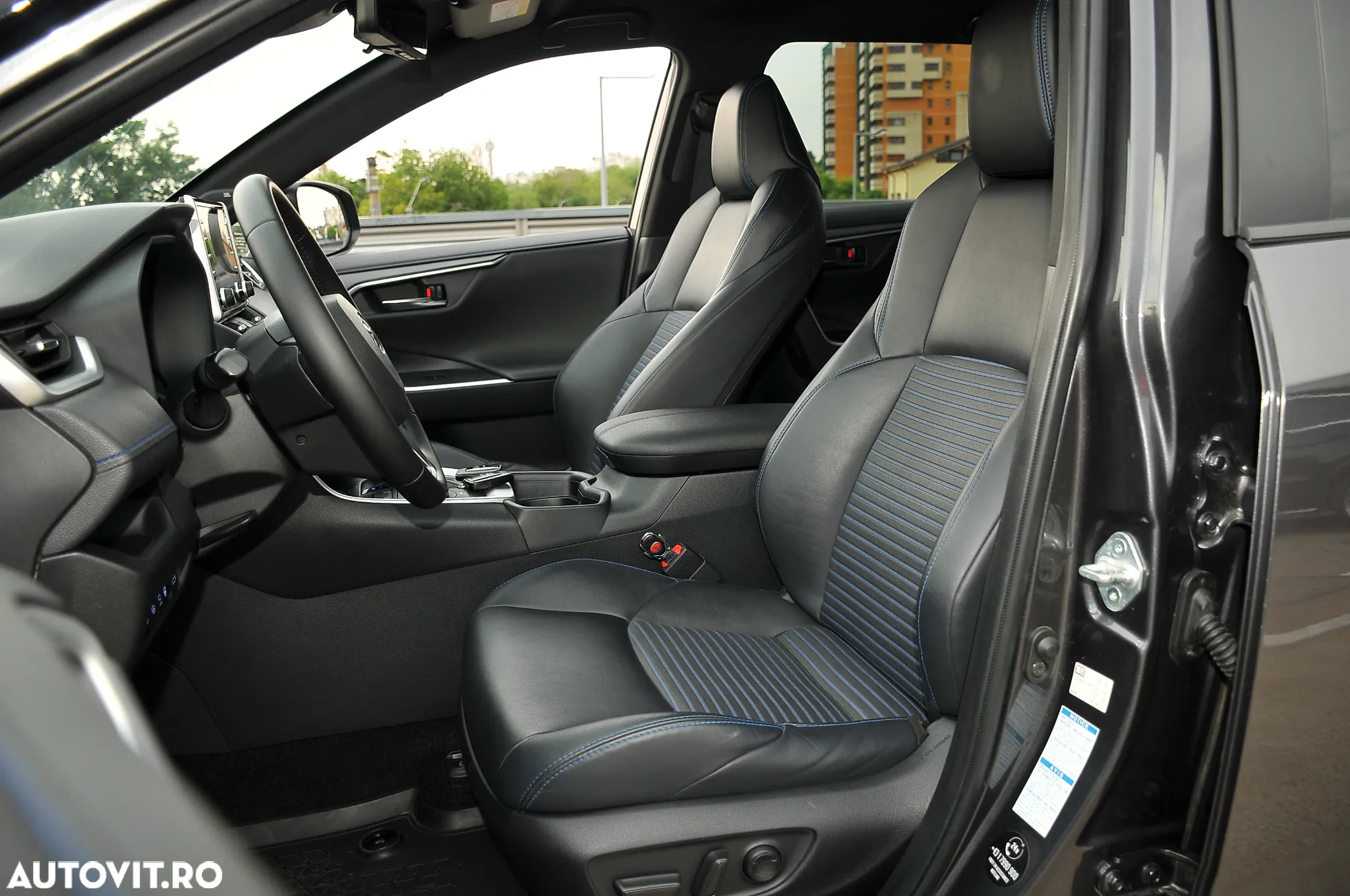 Toyota RAV4 2.5 Hybrid VVT-iE 4x4 Exclusive Black - 5