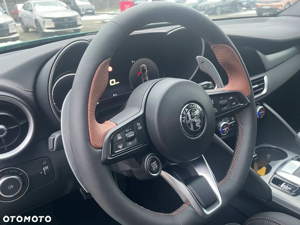 Alfa Romeo Giulia 2.0 Turbo Intensa Q4 - 7