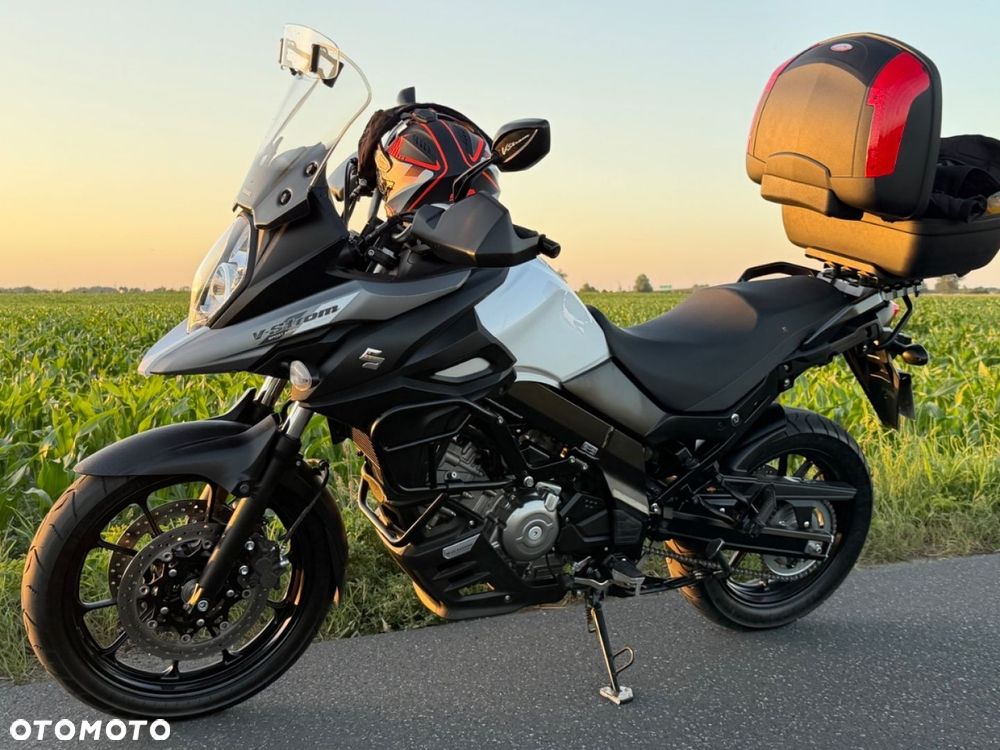 Suzuki V-STROM - 1