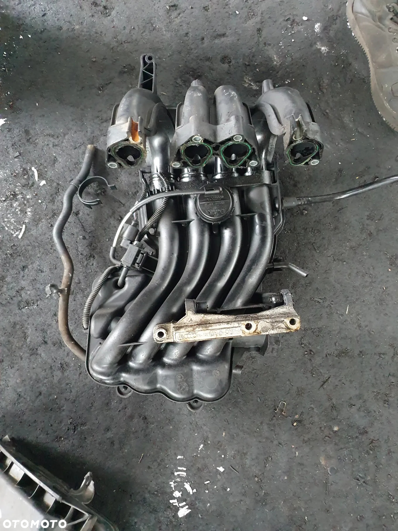KOLEKTOR SSĄCY AUDI A3 8P SEAT SKODA VW 1.6 SR MPI 102 KM - 2