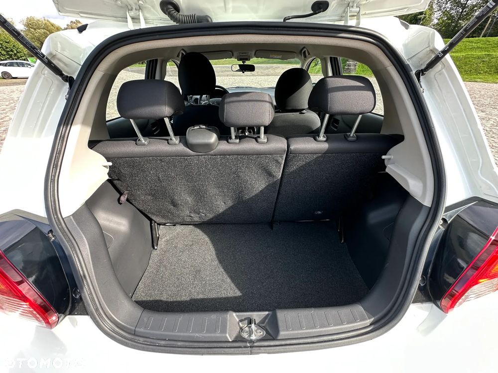 Mitsubishi Space Star - 10