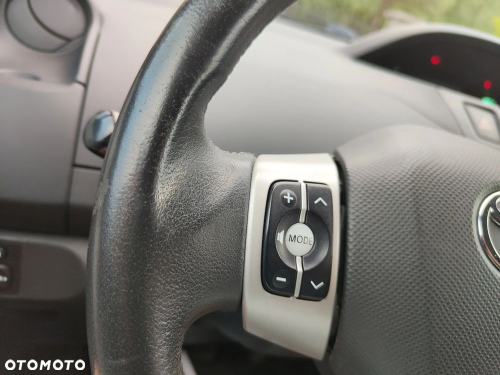 Toyota Yaris 1.4 D-4D Sol - 17
