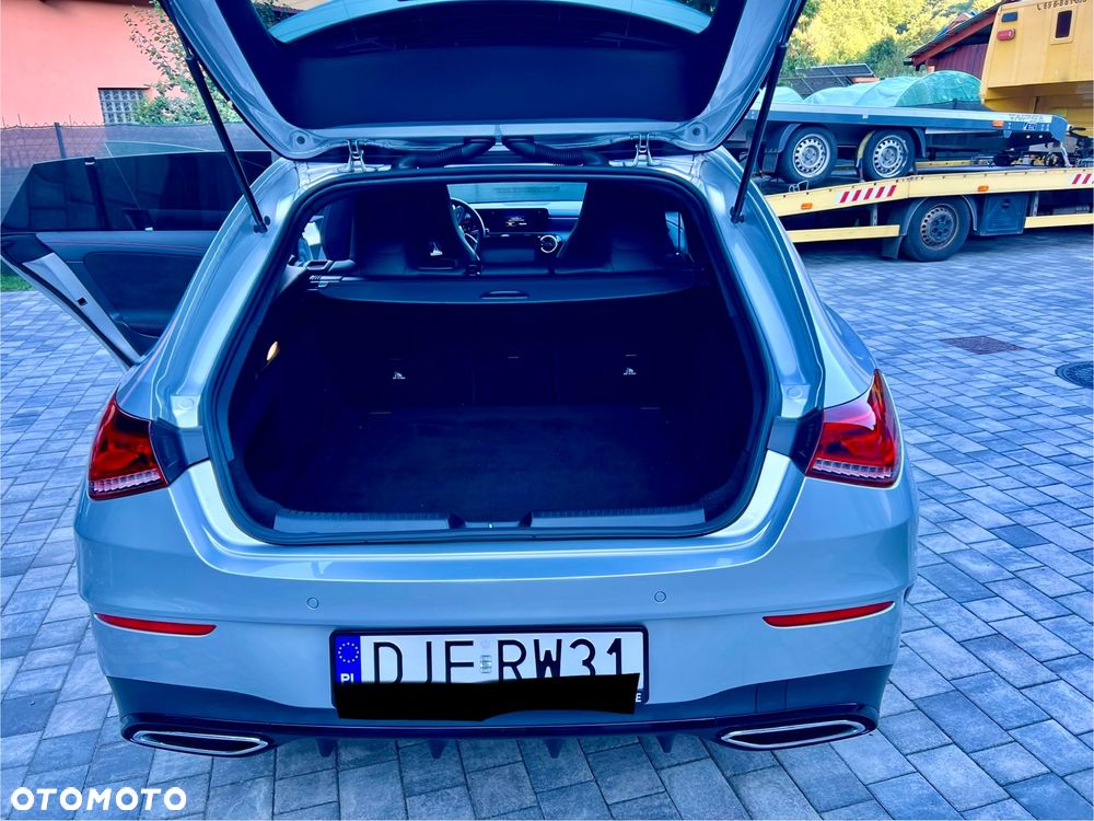 Mercedes-Benz CLA 180 d AMG Line 8G-DCT - 31