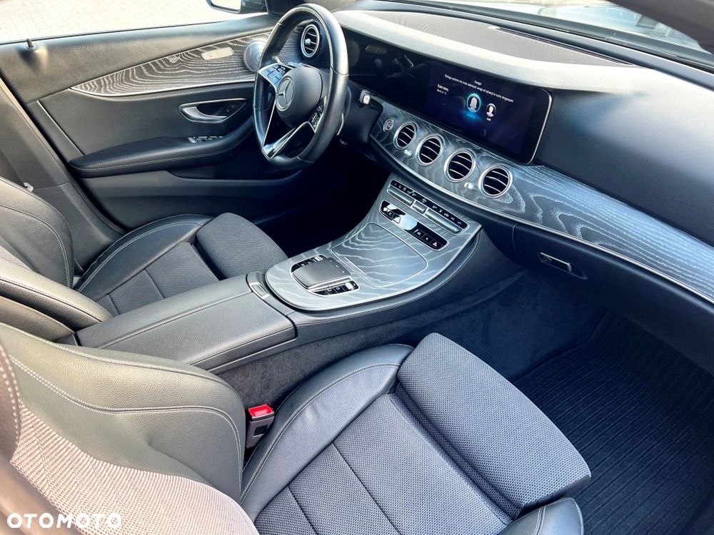 Mercedes-Benz Klasa E 300 de 4Matic 9G-TRONIC AMG Line - 17