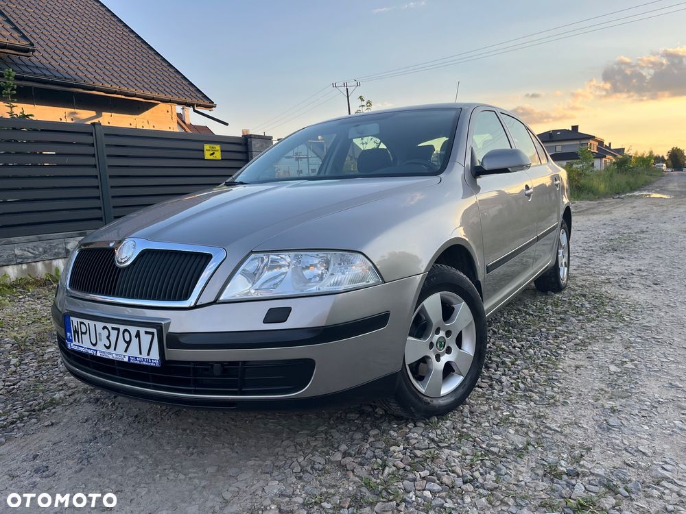 Skoda Octavia 1.6 Ambition - 18