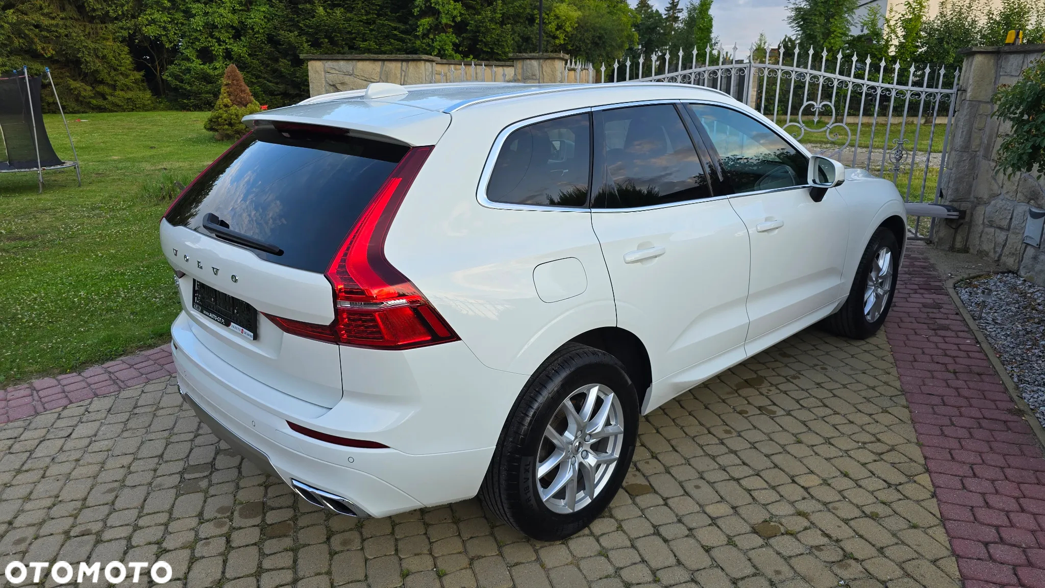 Volvo XC 60 T5 AWD Momentum - 5