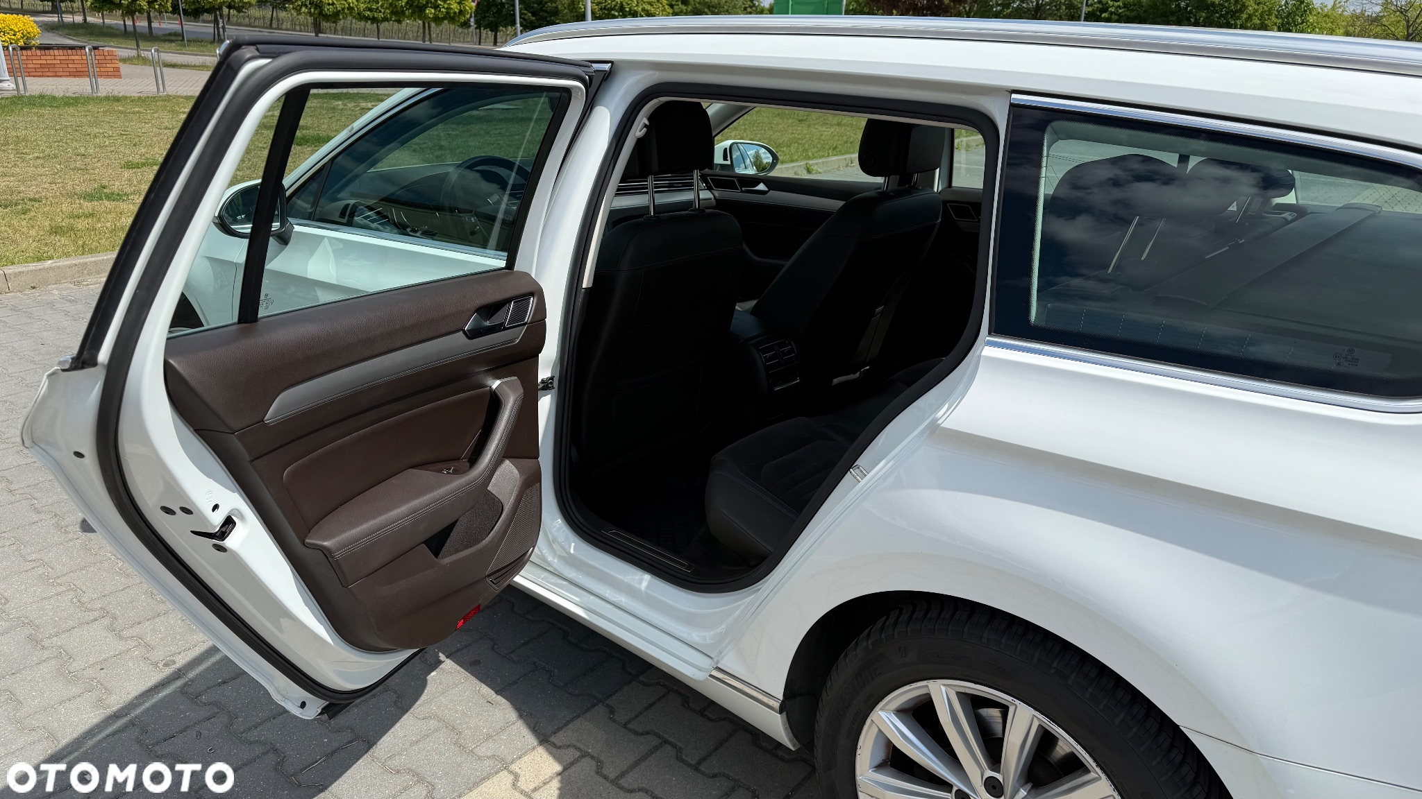 Volkswagen Passat 1.8 TSI BMT Highline DSG - 17