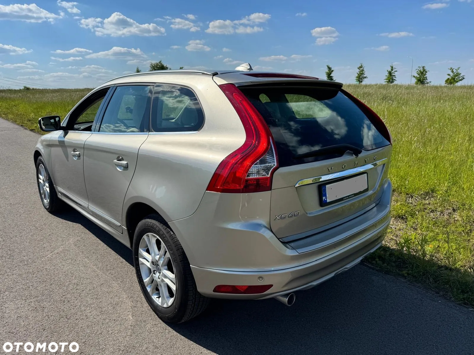 Volvo XC 60 D3 Drive-E Momentum - 4