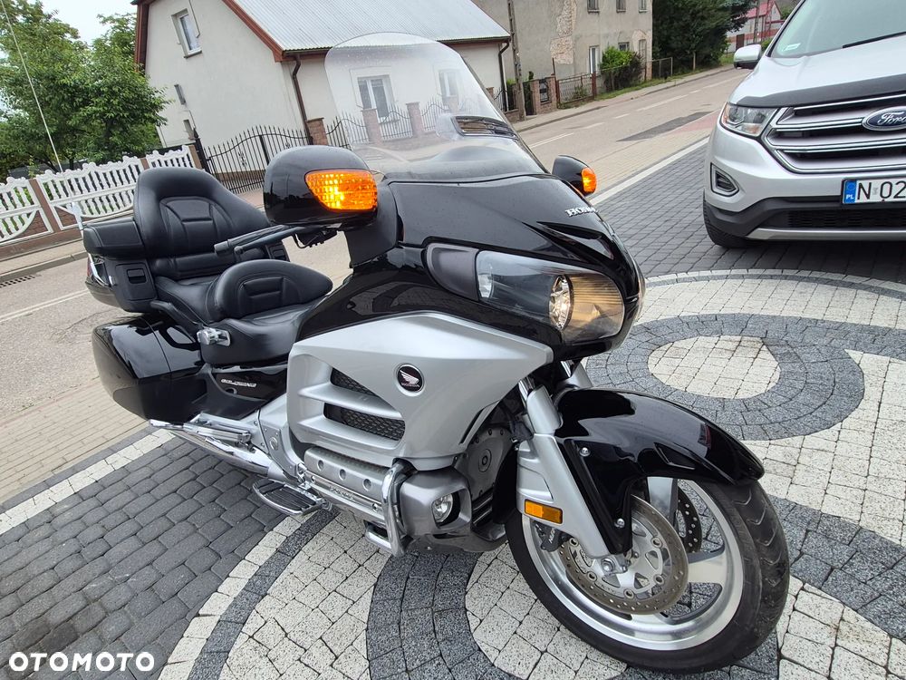 Honda GL - 12