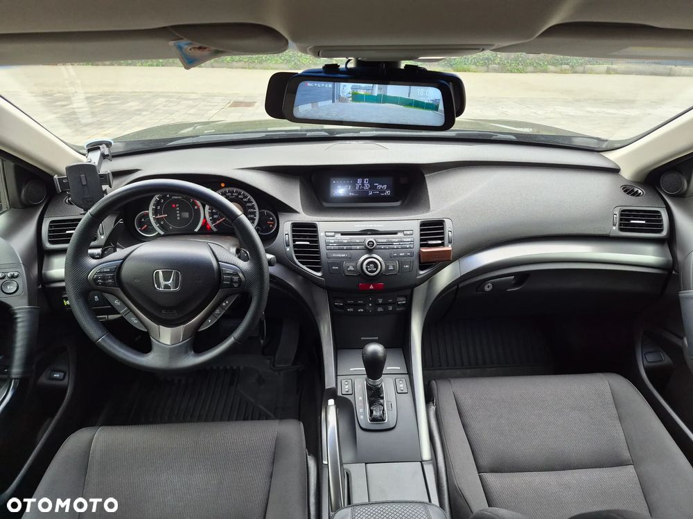 Honda Accord 2.0 Elegance - 11