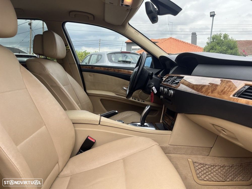 BMW 520 dA Executive - 9