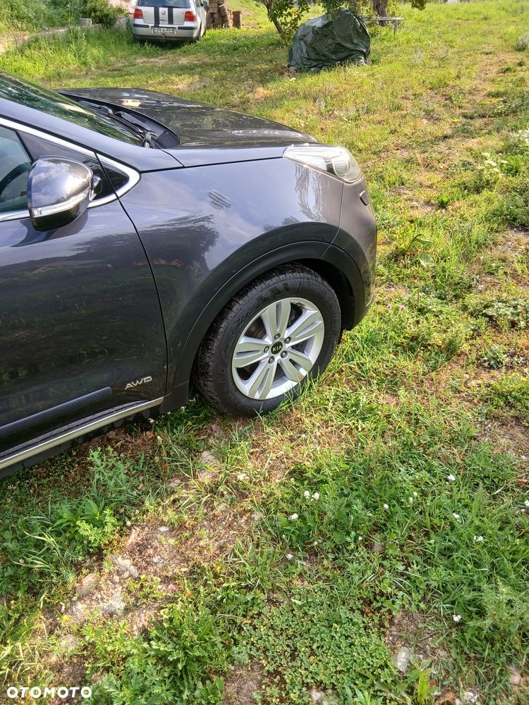 Kia Sportage 2.0 CRDI 4WD Fifa World Cup Edition - 12