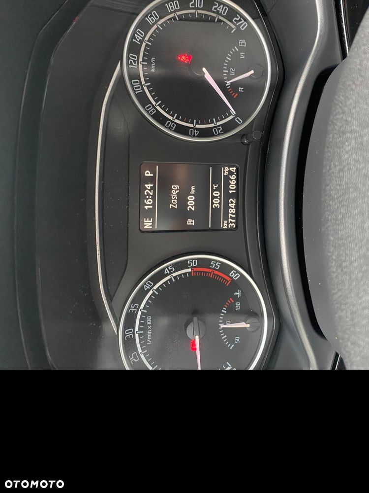 Skoda Octavia 2.0 TDI DPF RS DSG - 34