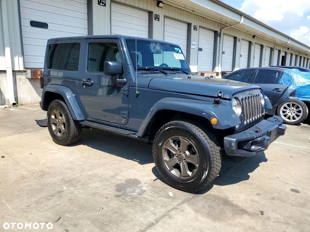 Jeep Wrangler - 5