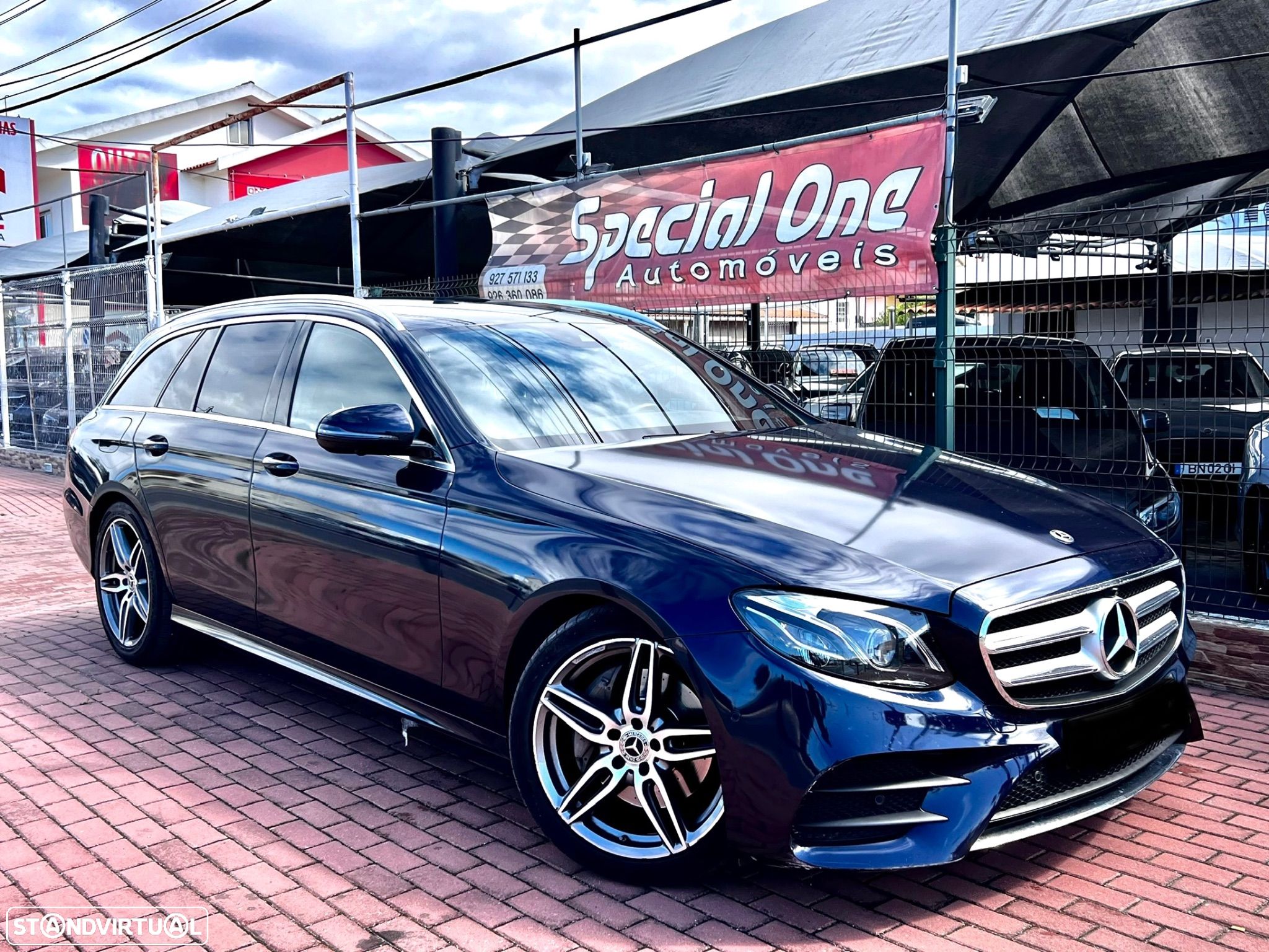 Mercedes-Benz E 220 d AMG - 1