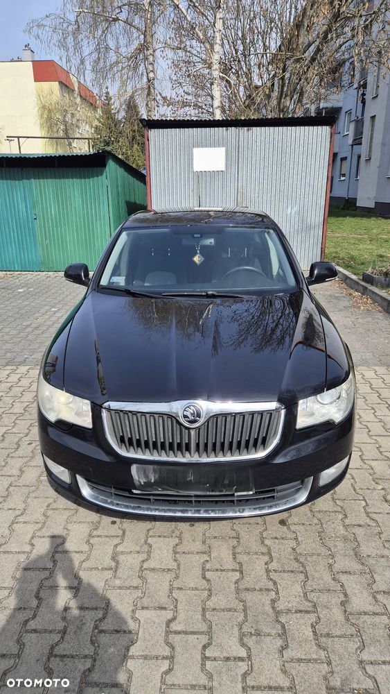 Skoda Superb 2.0 TDI Ambition - 2