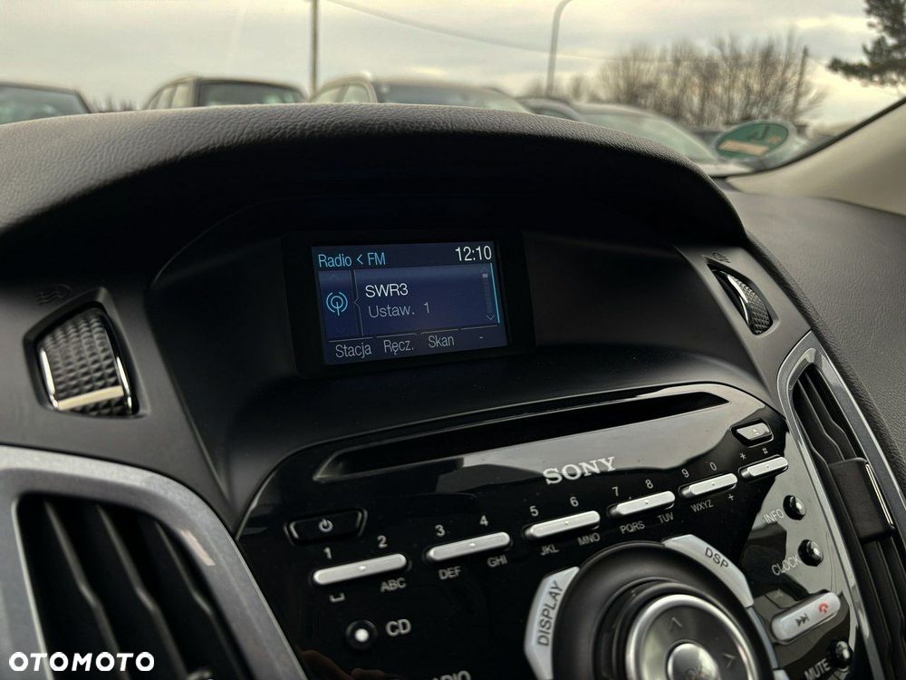 Ford Focus 1.6 EcoBoost Titanium - 19