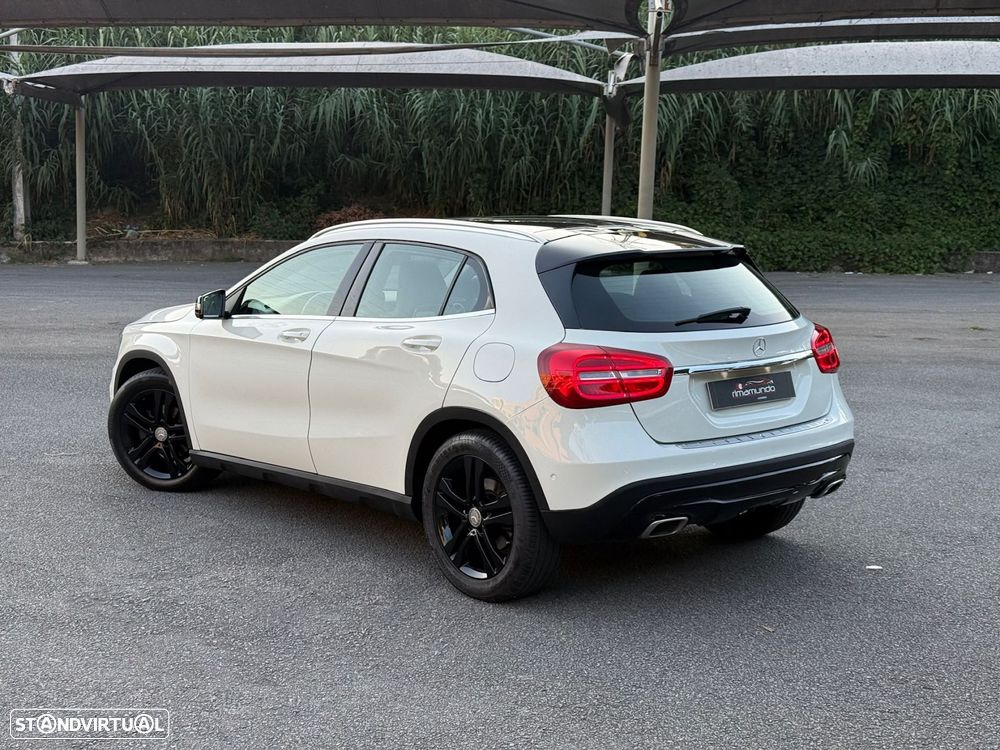 Mercedes-Benz GLA 180 d Urban — fotografia 4