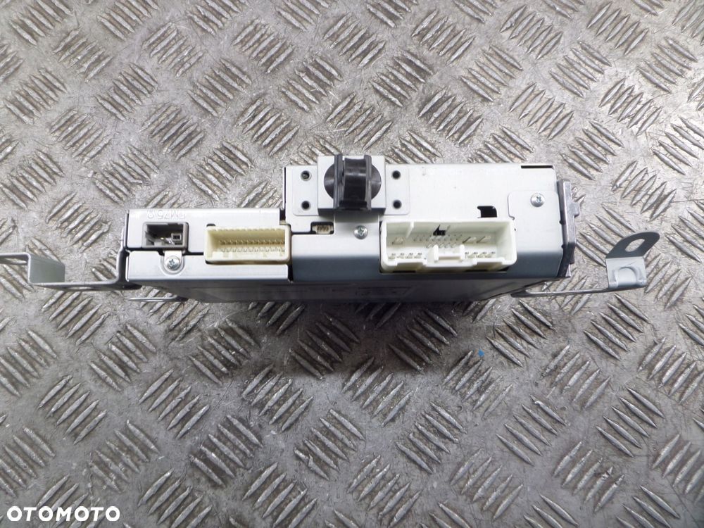 wzmacniacz mazda 3 iii bm bhs366drx - 3